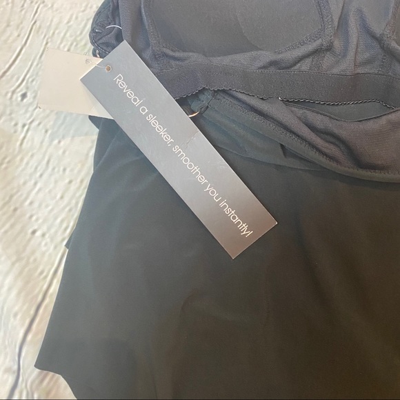 Vanishing Act Tankini Swim Top - Picture 6 of 8